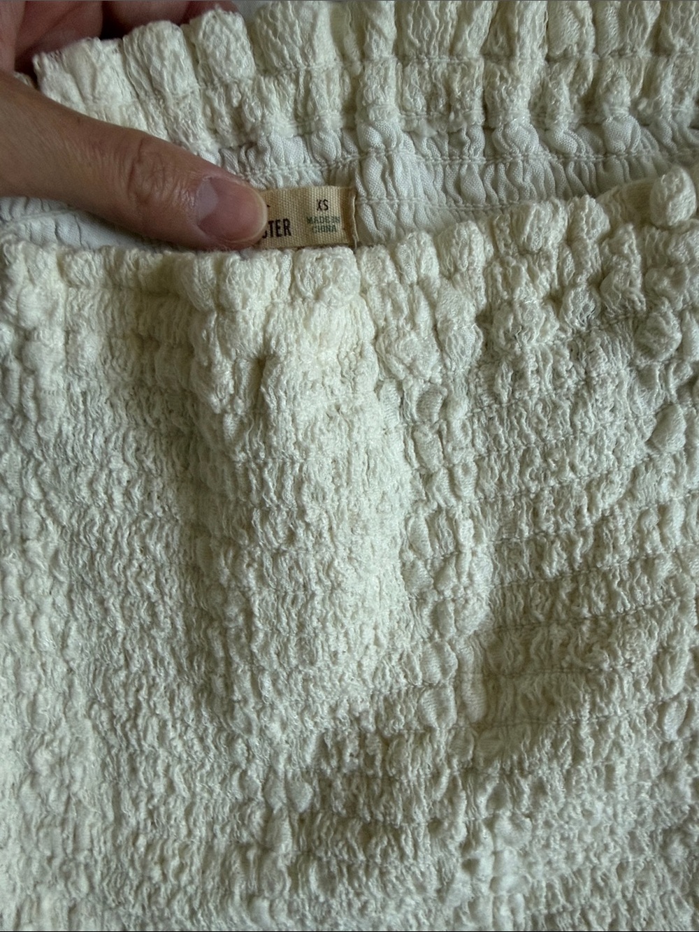 White smocked and lace romper - Picture 4 of 5